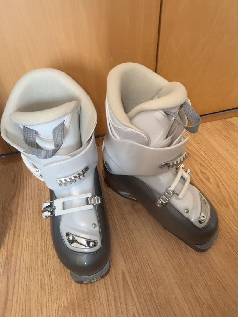 Atomic スキー板140センチ　スキー靴24センチ　ストック　3点セット