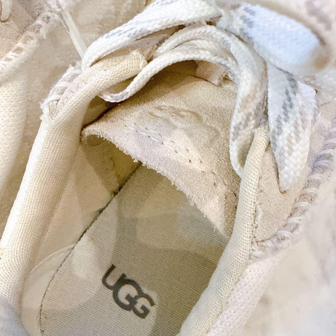 UGG アグ 厚底スニーカー 22.5cm 白 ベージュ系 美品 人気商品♡