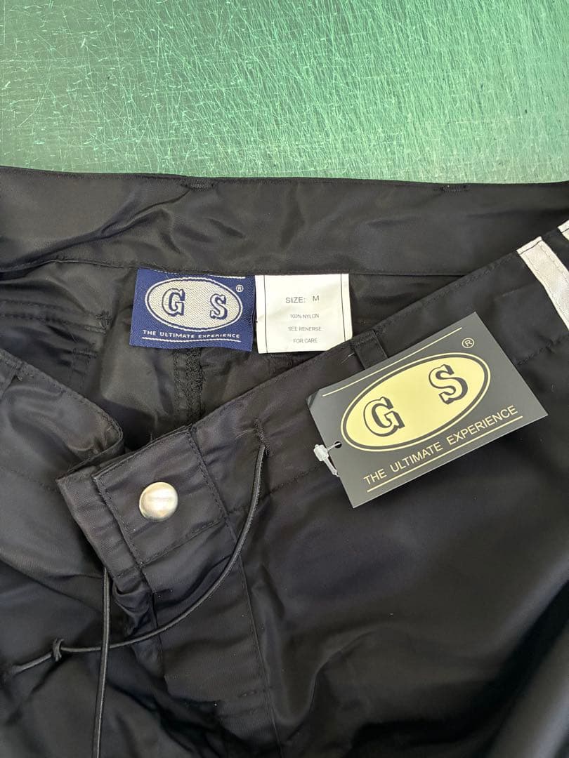 GS テクノパンツ