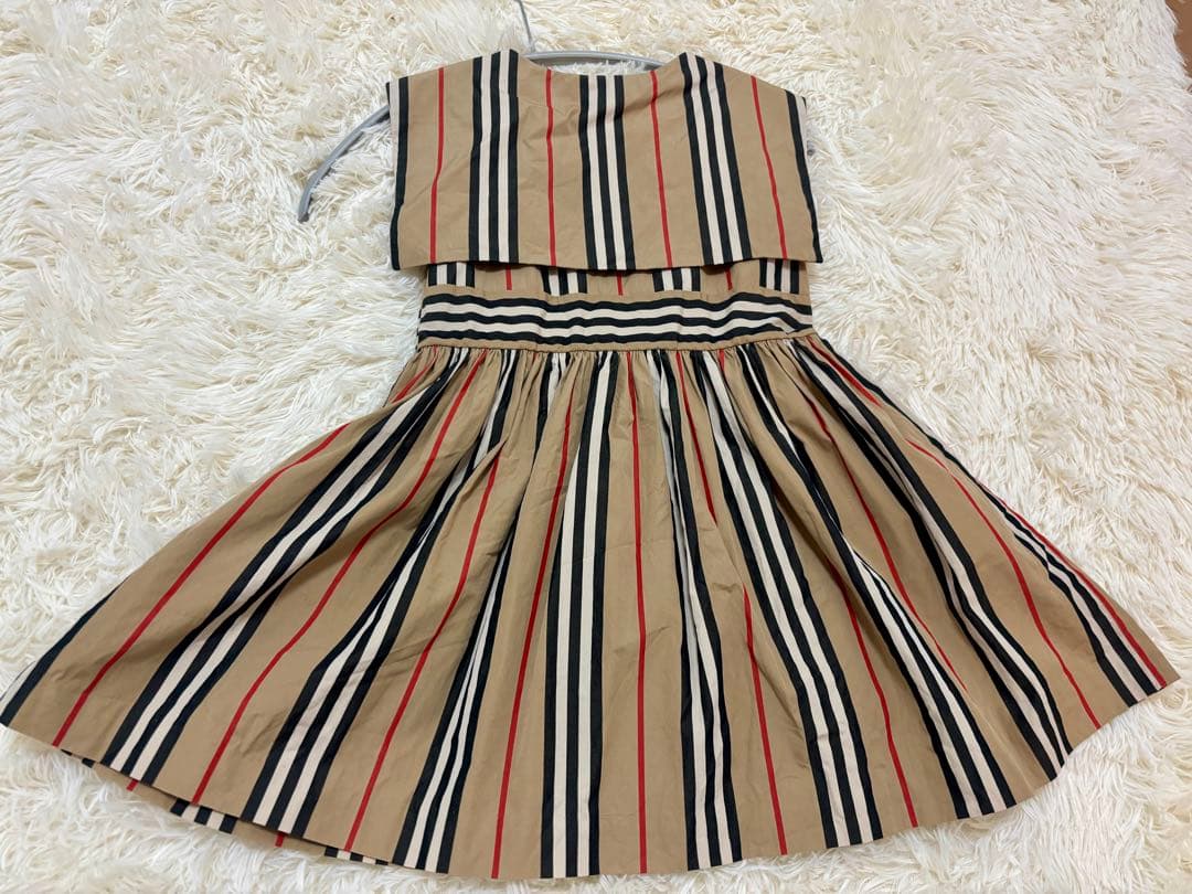 美品　バーバリー　4y104cm ノースリーブワンピース