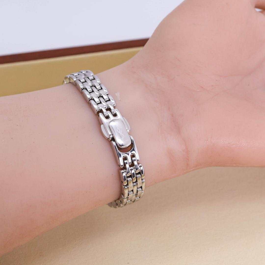 稼働 イヴサンローラン 腕時計 ローマン レディース 新品電池 2529