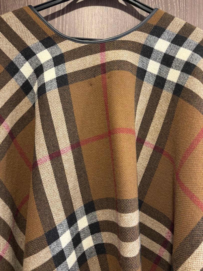 【美品】BURBERRY リバーシブル　ポンチョ　ケープ