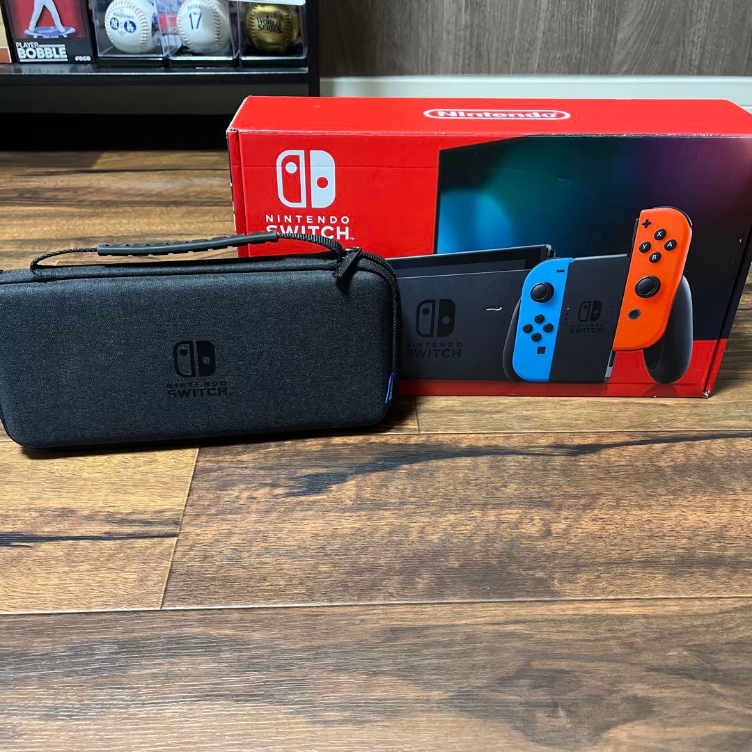 Nintendo Switch 本体 ＋ケース付き