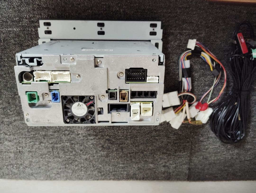 9インチナビ　　 イクリプス AVN-SZX05i 地デジナビ/DVD