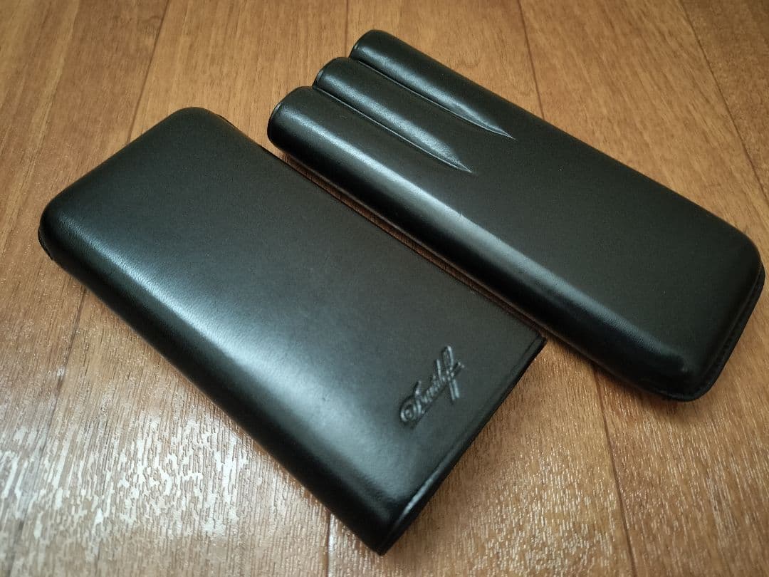 Davidoff ダビドフ シガーケース レザー 葉巻 3本