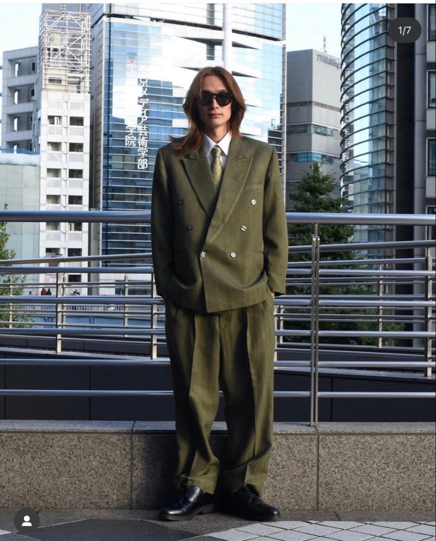 Falcone ストライプ ダブルブレストスーツ