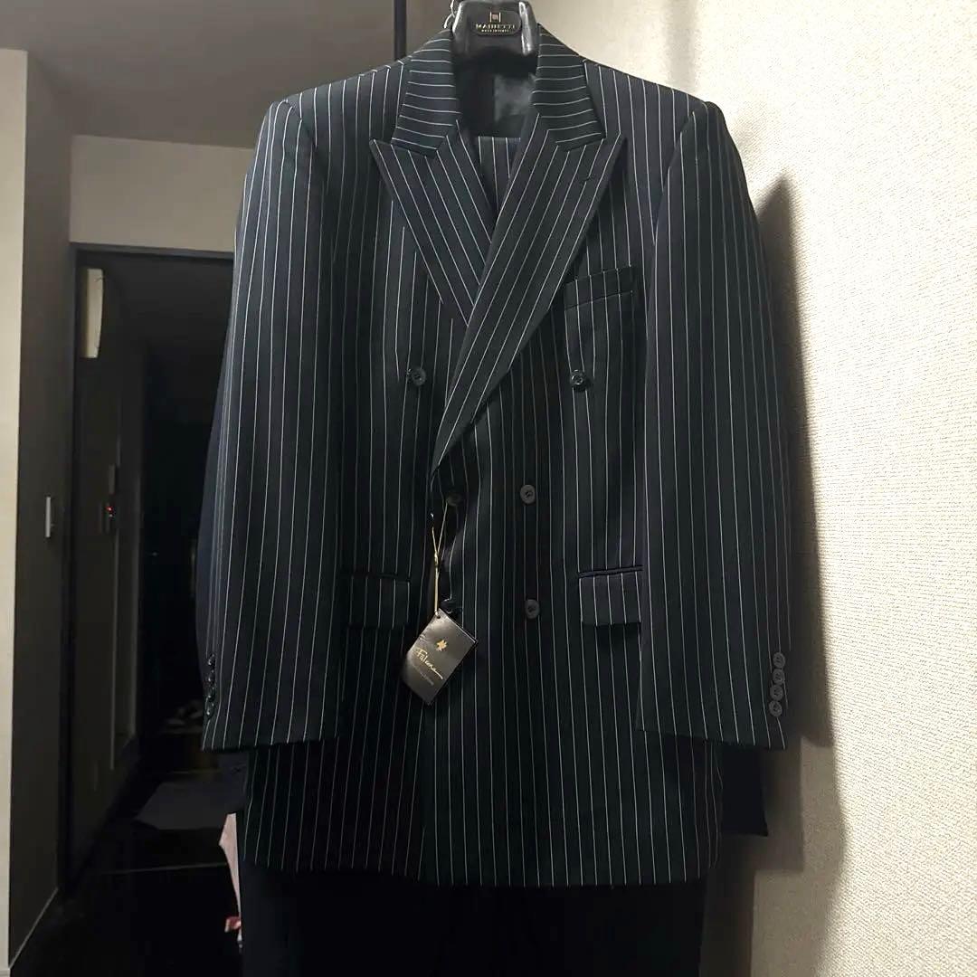 Falcone ストライプ ダブルブレストスーツ