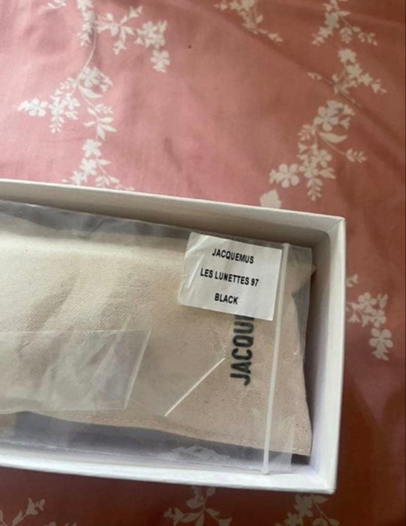 Jacquemus スクエア型サングラス