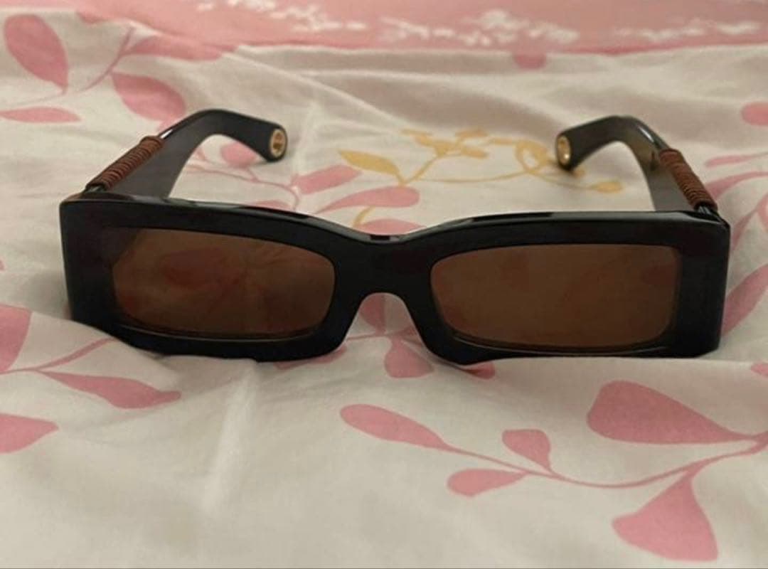 Jacquemus スクエア型サングラス