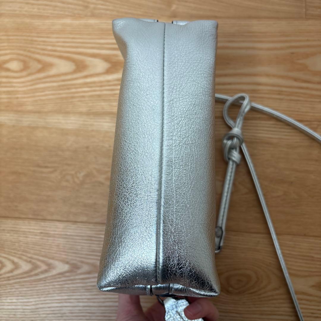 GIANNI CHIARINI シルバー ショルダーバッグ　アリファS