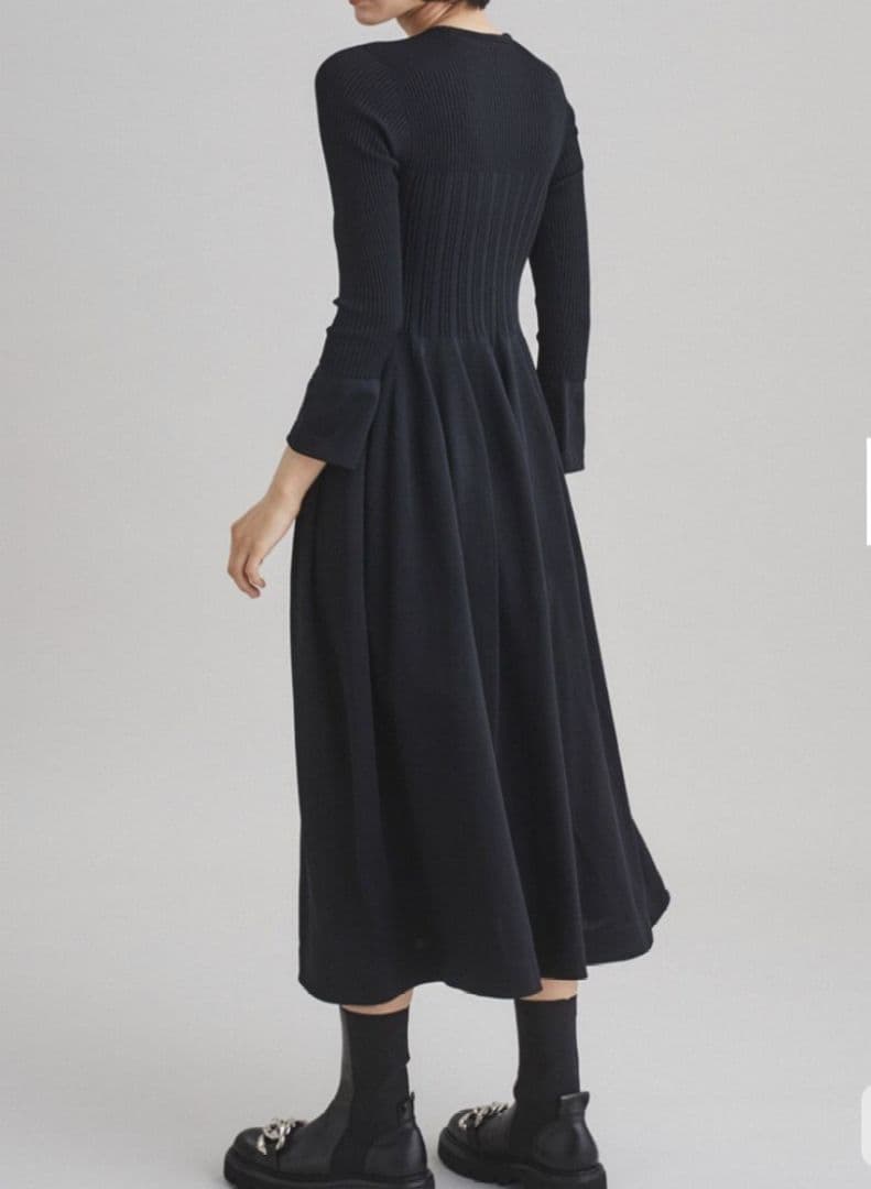 Cindyさん専用★美品★グレースコンチネンタル★ホールガーメントニットOP36