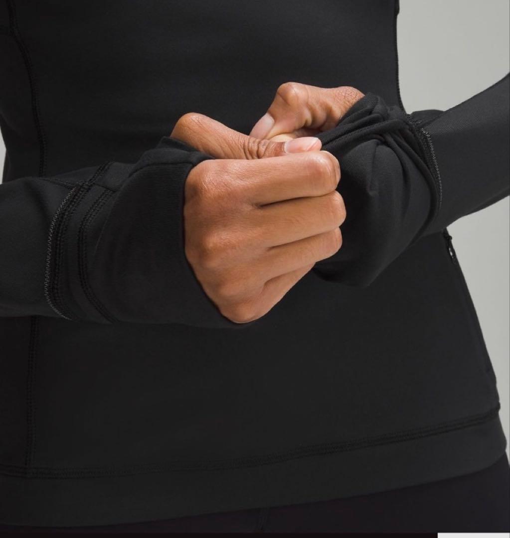 新品 ルルレモン It's Rulu Run Half Zip （サイズ6）