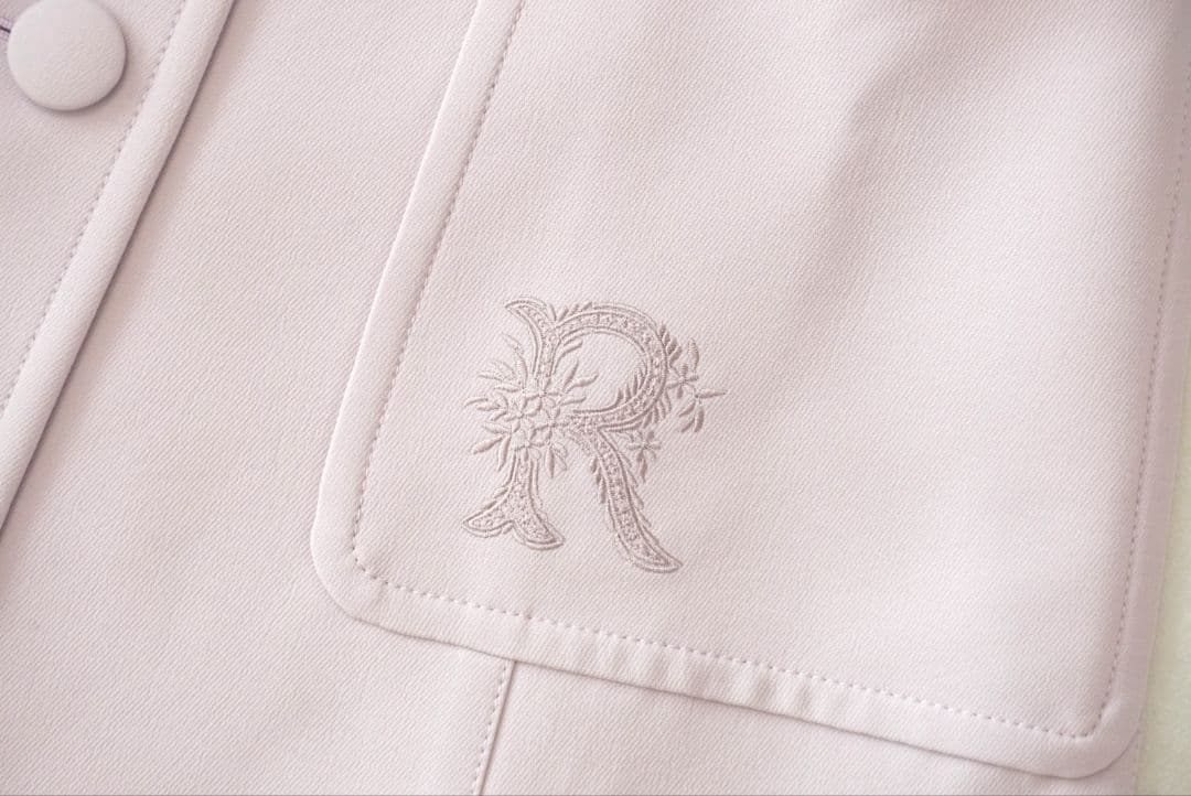 極美品♡イニシャル刺繍コート