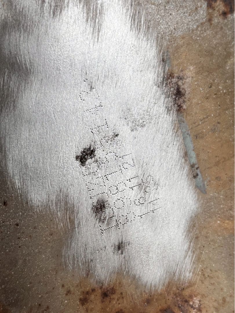 いすゞ　フォワード　DPF 触媒　フィルター　リビルド　素材