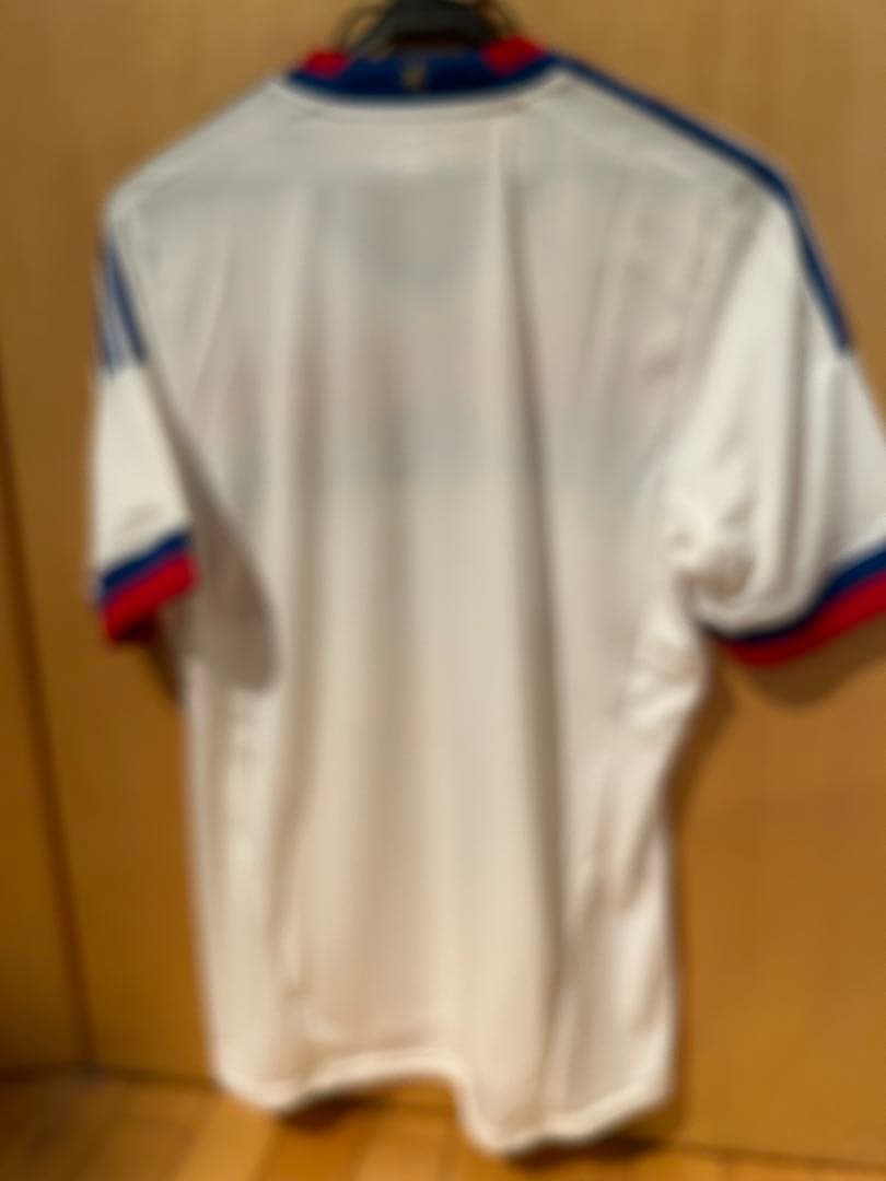 アディダスOlympique Lyonnais サッカーシャツ M