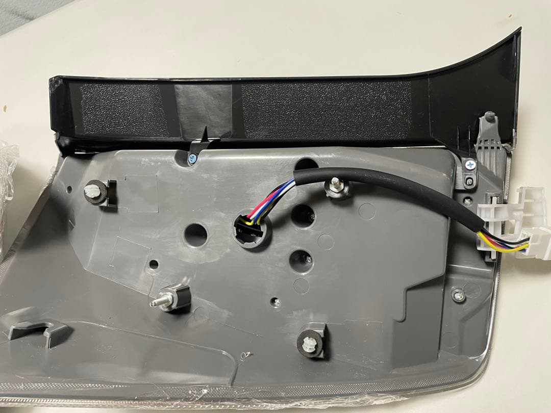 新品＊HELIOS ZVW30系プリウスLEDビーム テールランプ 左右セット