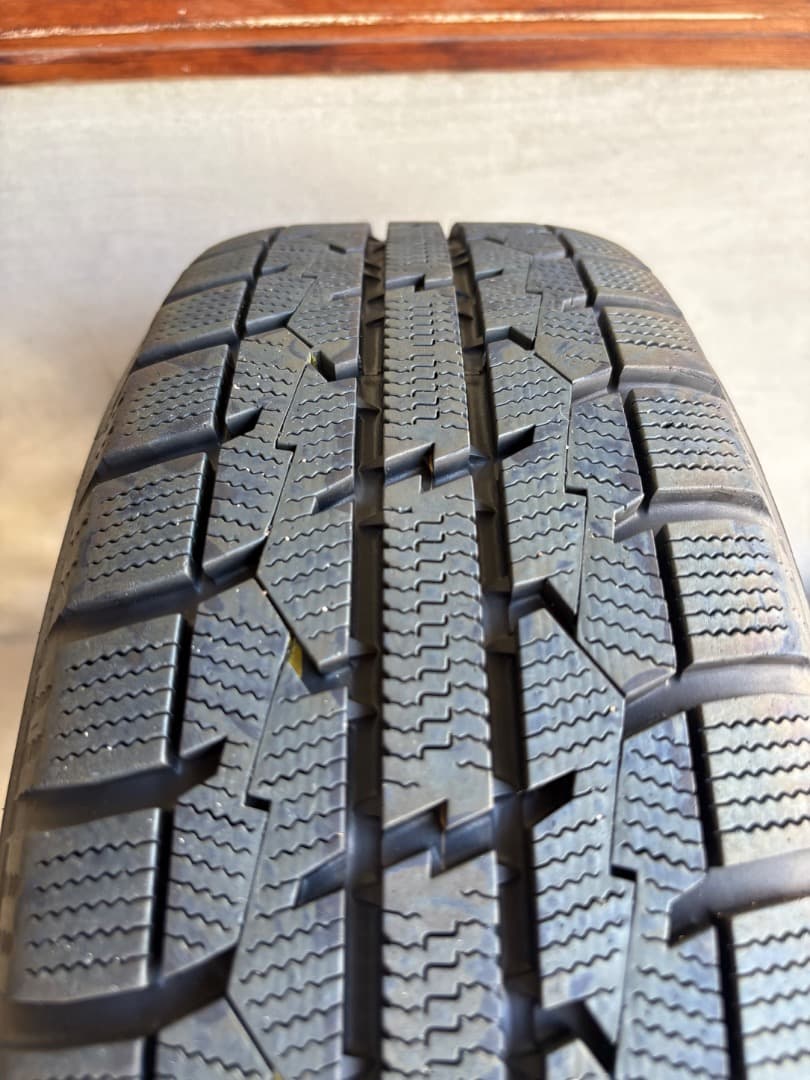 スタッドレスタイヤホイール4本セット