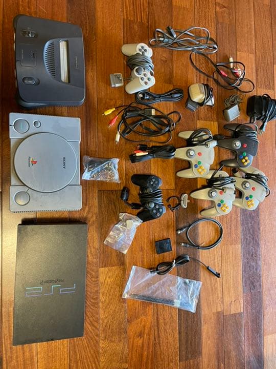 PLAYSTATION1/2 、NINTENDO 64 ゲーム機