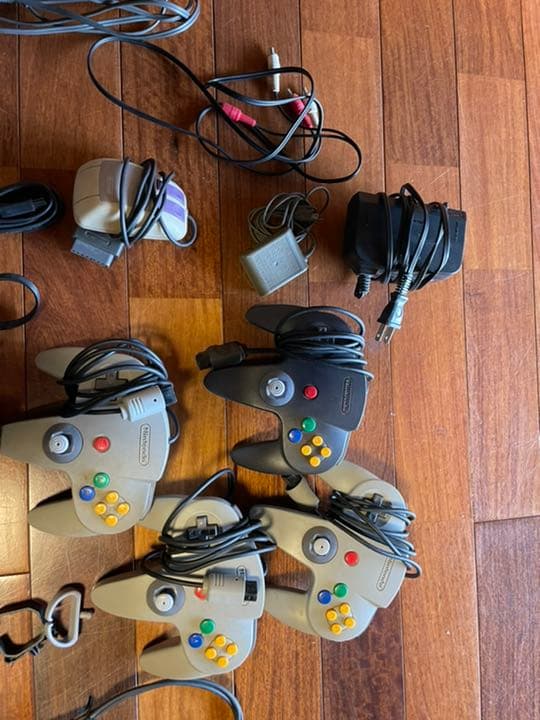 PLAYSTATION1/2 、NINTENDO 64 ゲーム機