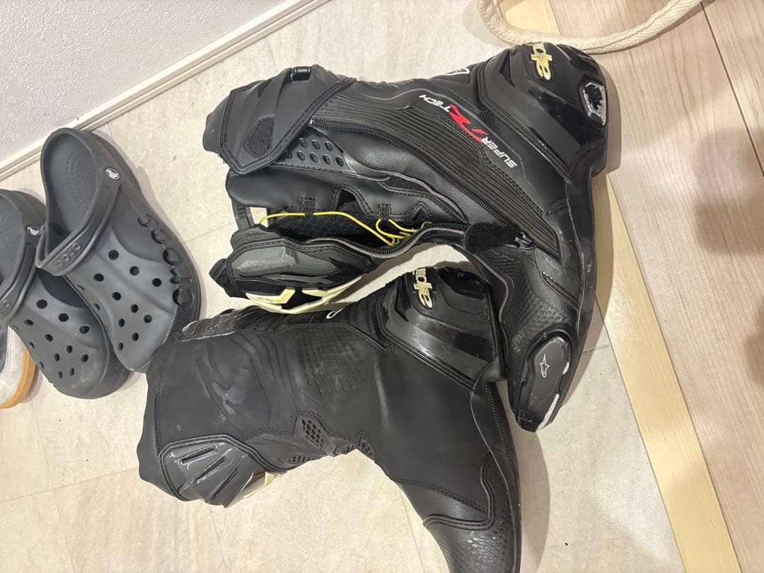 AlpinestarsスーパーテックR 42サイズ
