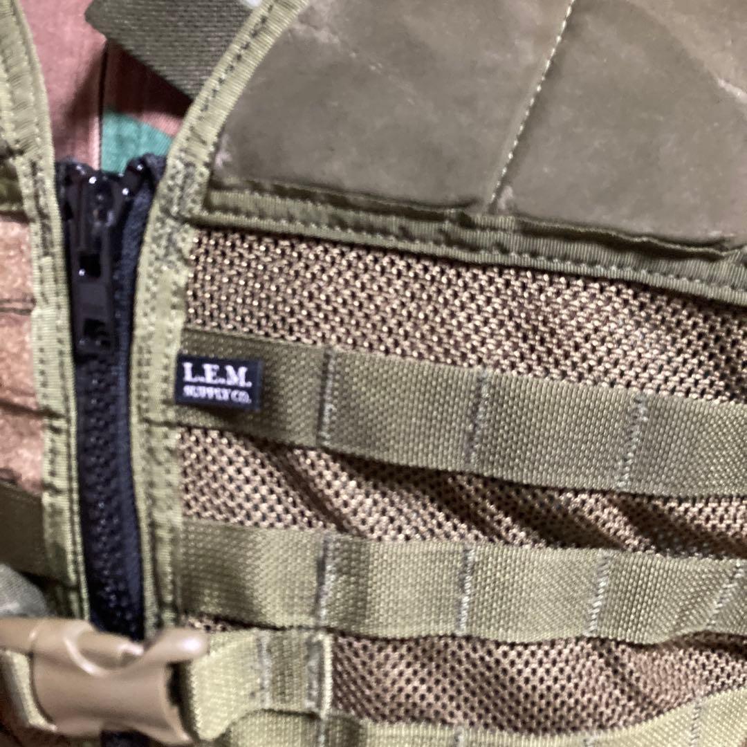 L.E.M. Supply モールメッシュベスト