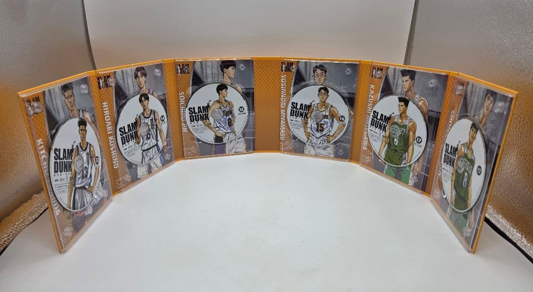 SLAM DUNK DVD-BOX〈初回生産限定・18枚組・流川楓 井上雄彦