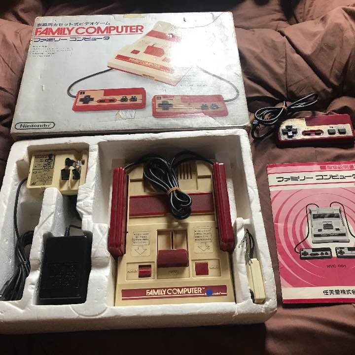 任天堂 ファミコン 初期ロット 四角ボタン