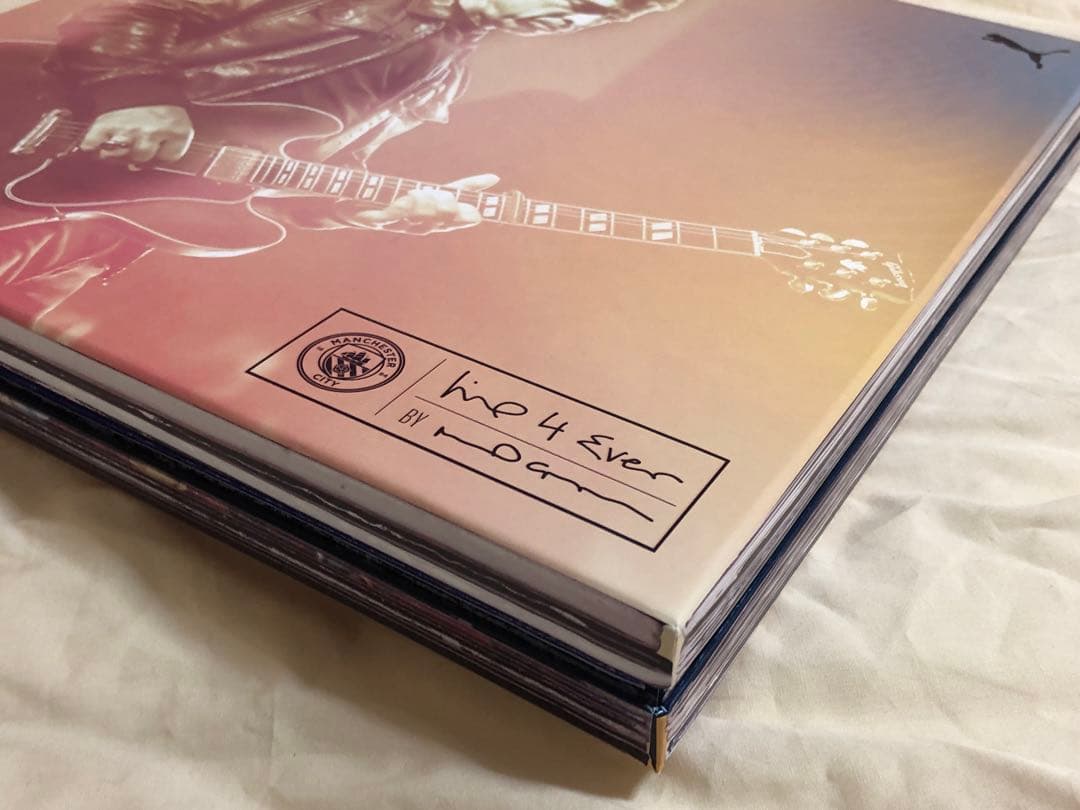 【oasis】ノエル・ギャラガー　マンチェスター・シティユニフォーム限定BOX