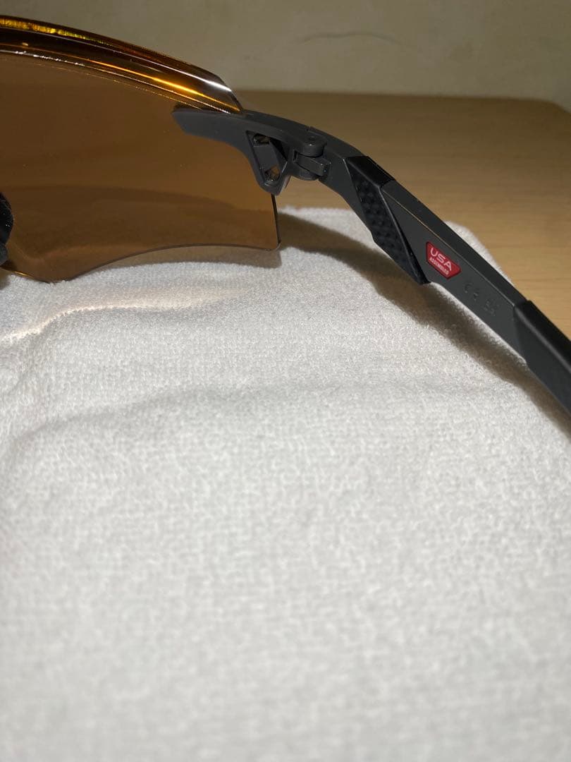 Oakley スポーツサングラス ゴールドレンズ