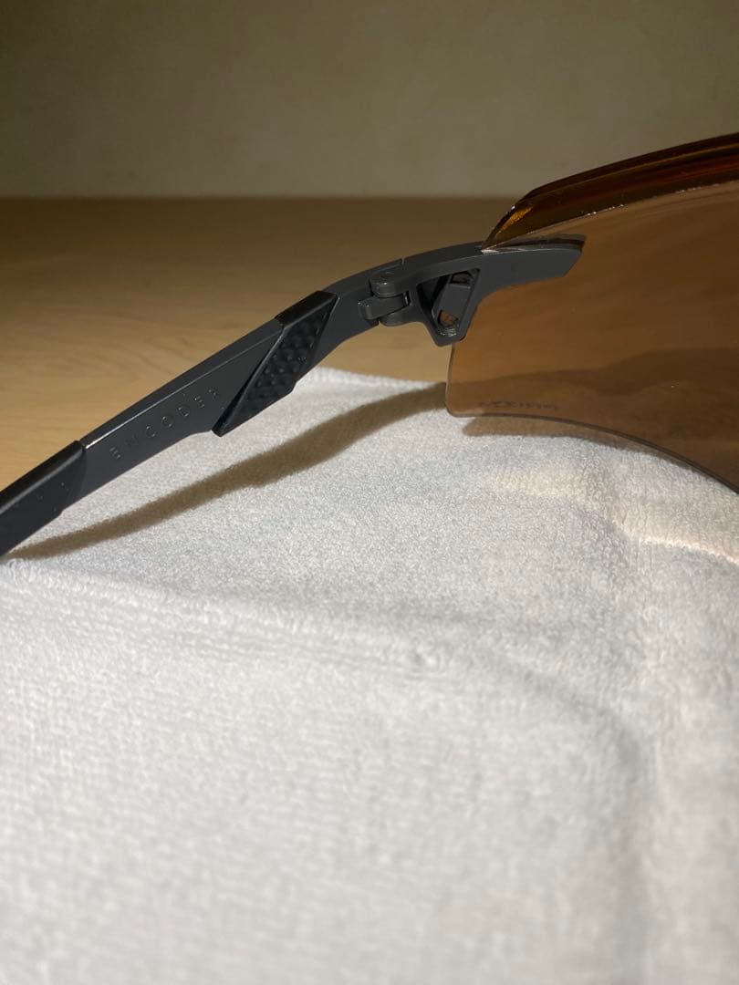 Oakley スポーツサングラス ゴールドレンズ