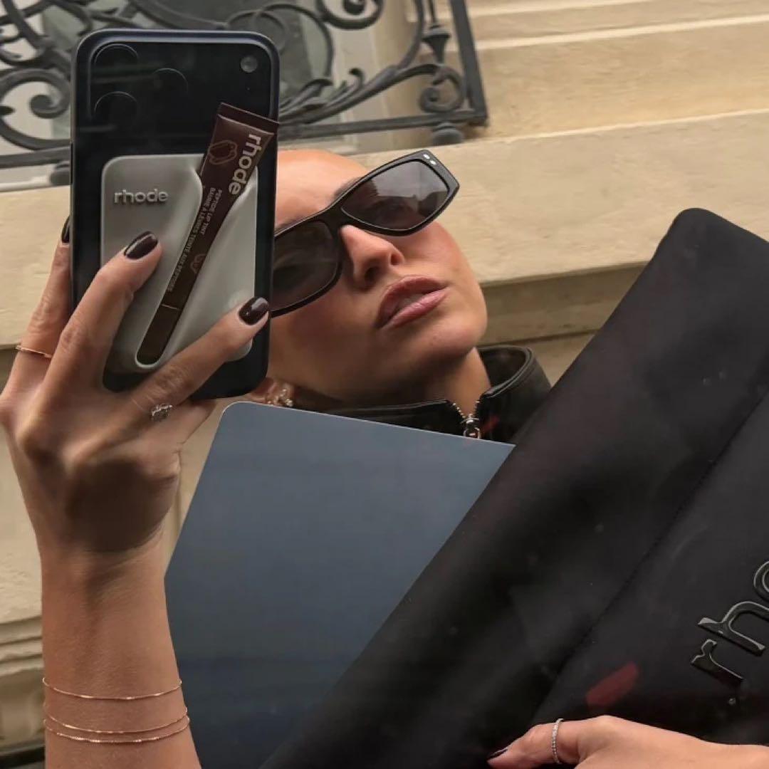 ラスト1点【限定色】rhode snap-on lip case 白