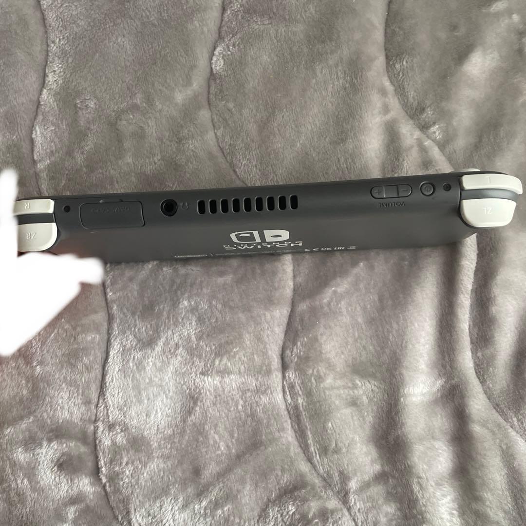 箱無し 傷ありNintendo Switch Lite 　グレー　動作確認済