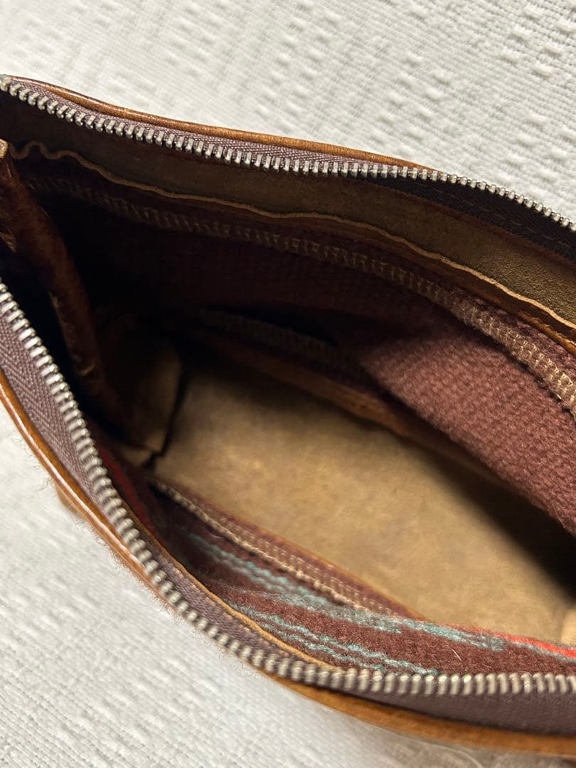 LUCKY JOHN＊ジップポーチ/BROWN