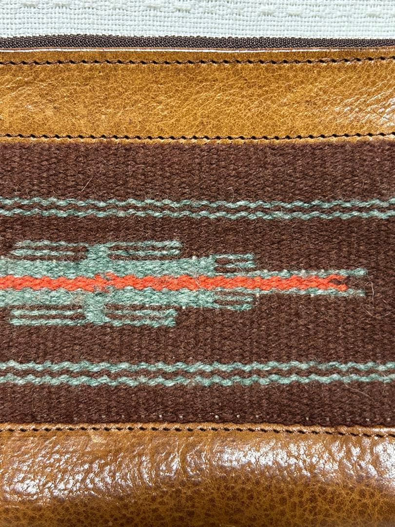 LUCKY JOHN＊ジップポーチ/BROWN