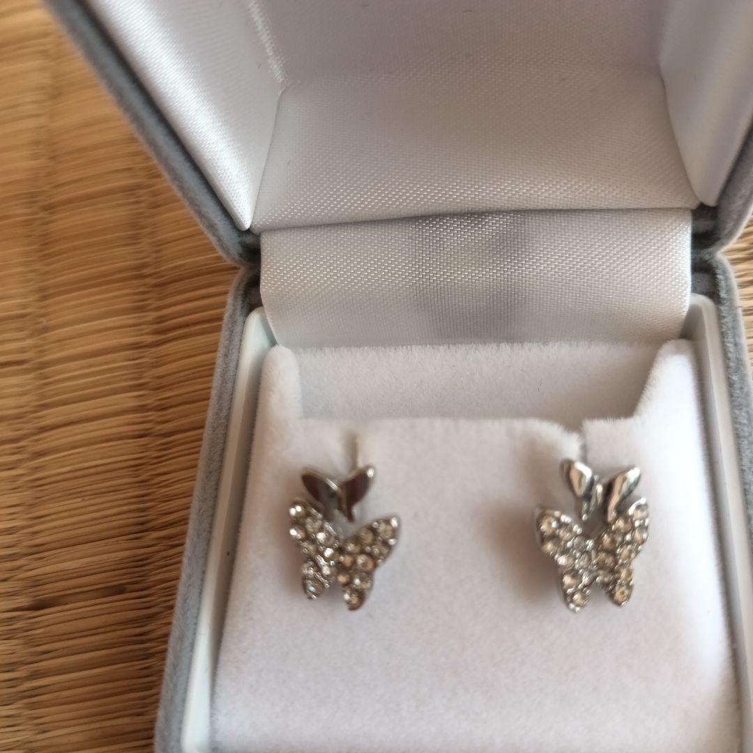 遺品生前整理アクセサリー纏め売りパール、珊瑚、本鼈甲、水晶（留め具SV）