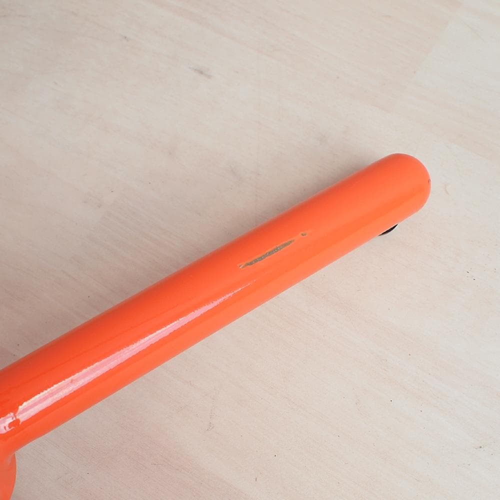 ビタミンカラー スチール製の昇降式スツール オレンジ カウンターチェア ポップ