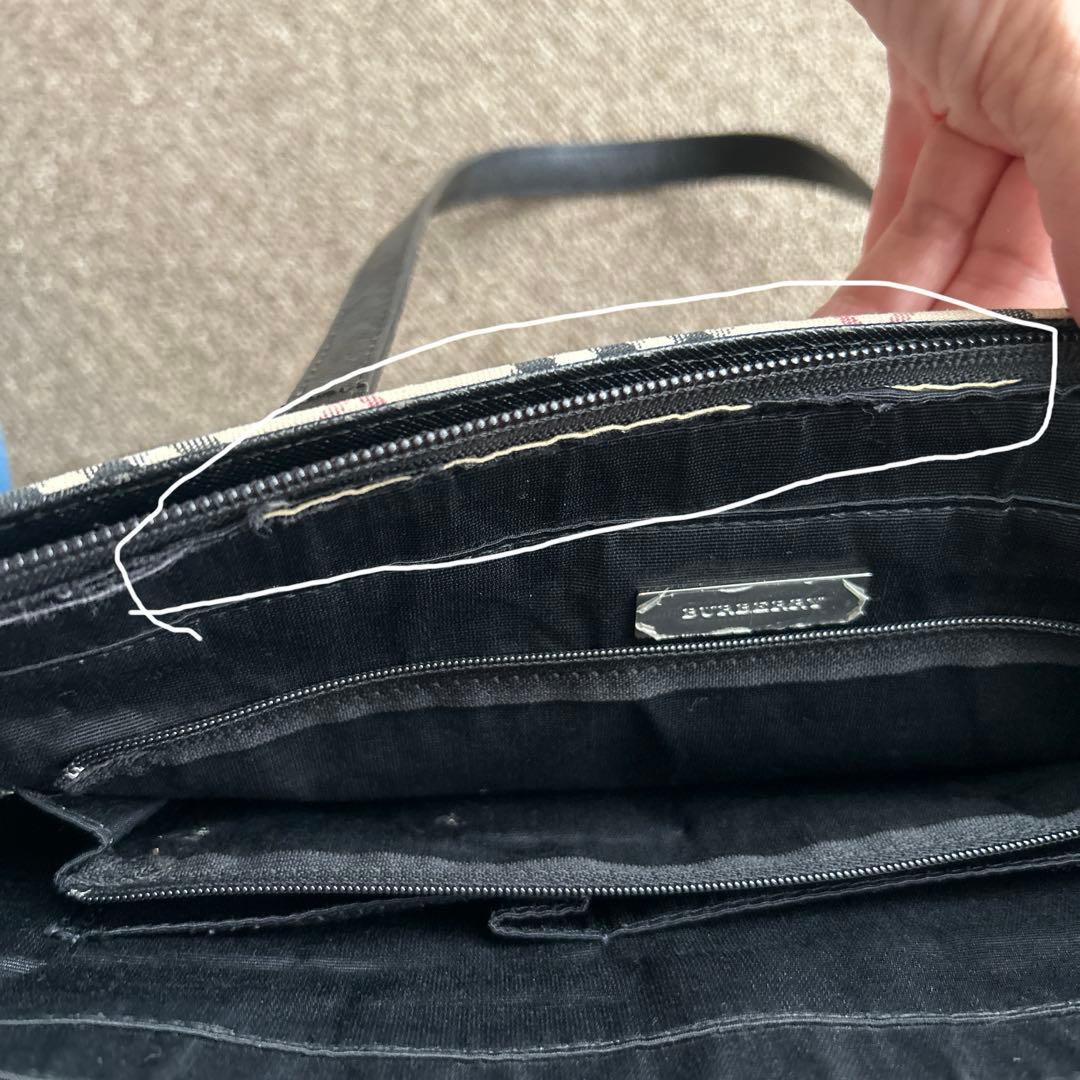 【美品】未使用に近い保護フィルム付き BURBERRY ノバチェック　レザー