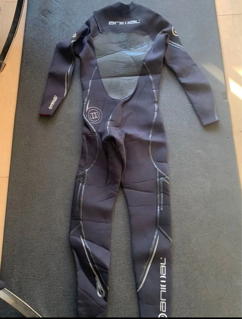 Animalウェットスーツ　サイズM 2mm