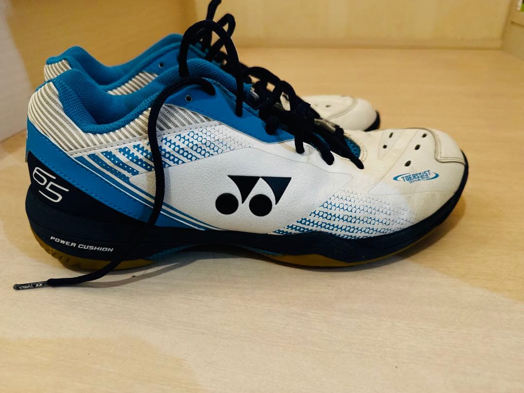 ヨネックス パワークッションSHB-65Z バドミントンシューズ 27.5cm