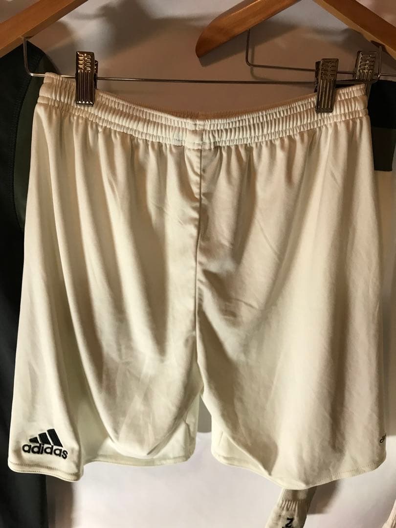 正規品adidasドイツ代表「18」クロース Mユニフォームパンツソックスセット