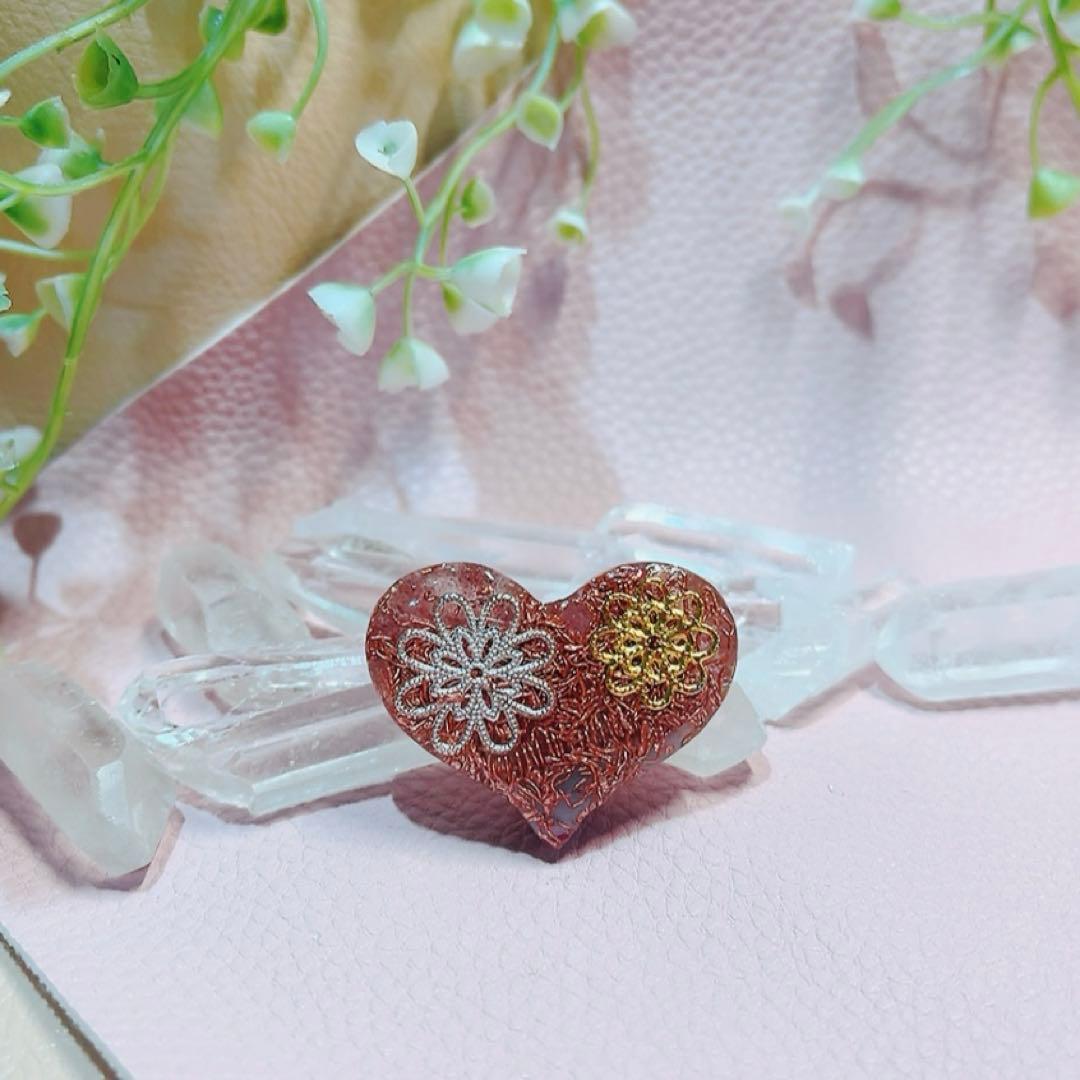 癒しのオルゴナイト❤️ピンクエピドート＋エンジェライト＋ロードナイトのハート型♡