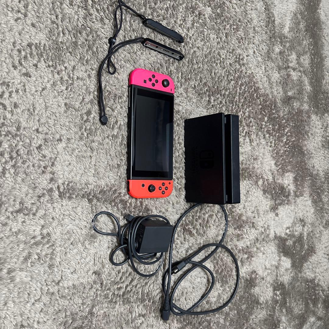 Nintendo switch本体　付属品あり
