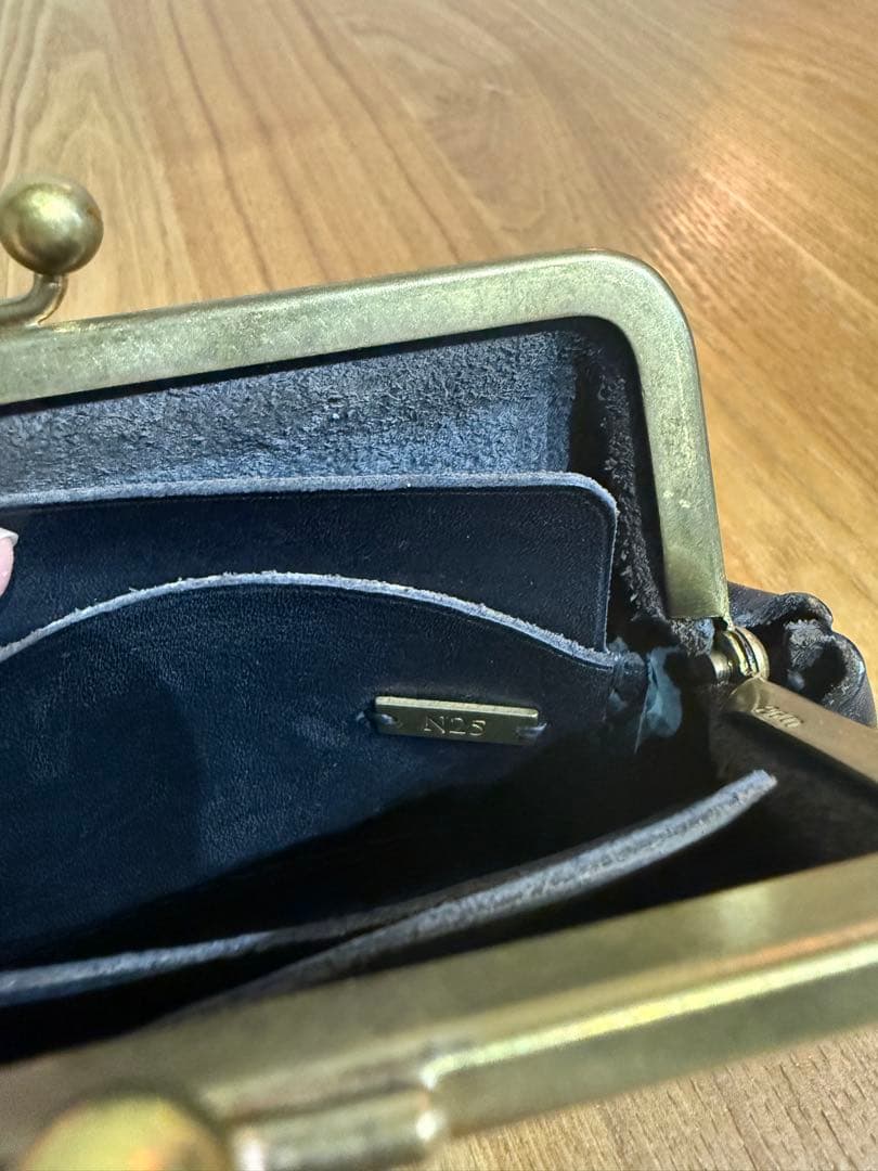 N25 がま口　財布　ブラック　黒