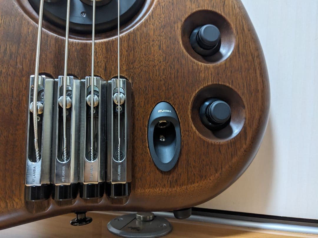 Atlansia Garland アトランシア ガーランド4弦