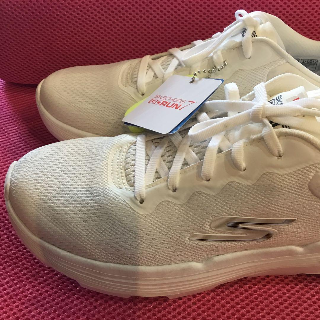 SKECHERS サイズ24(38) GOrun 7 ホワイト シューズ