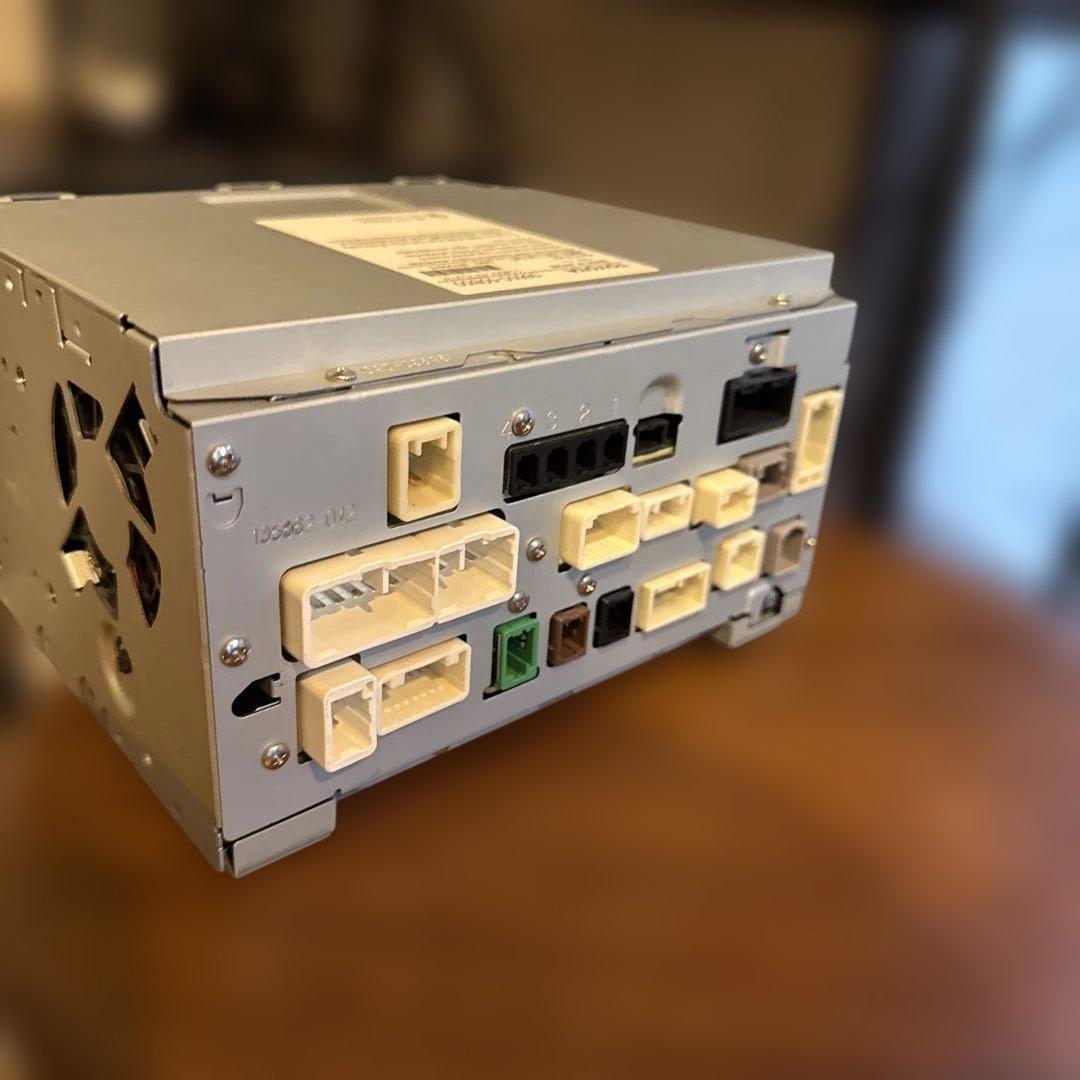 トヨタ純正ナビ 7型ワイド NSZT-W68T 2022春マップ