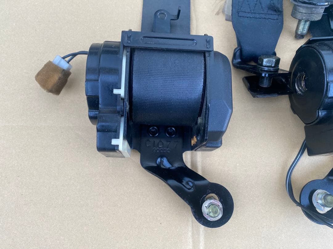 マツダ RX7 FC3S 後期　純正　 シートベルト(k)