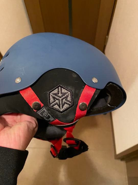 スノーヘルメット