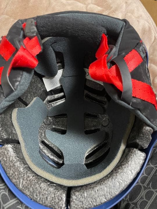 スノーヘルメット