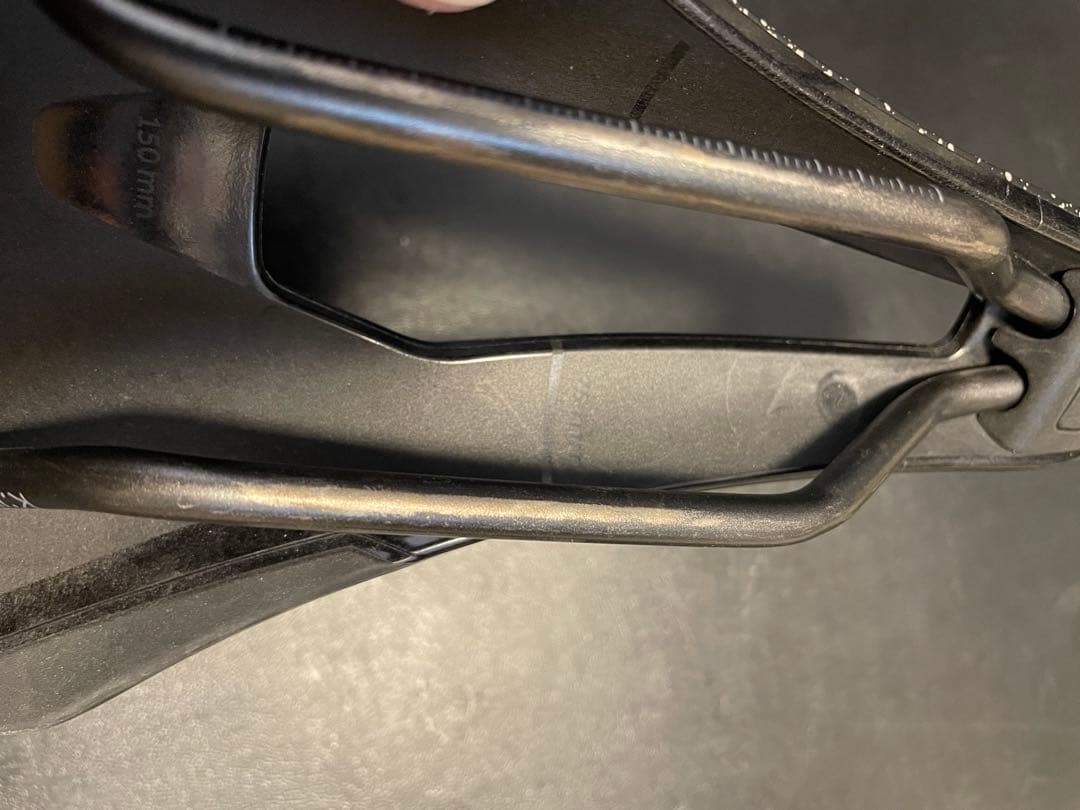 fi'zi:kフィジークサドル ARGO TEMPO150mm